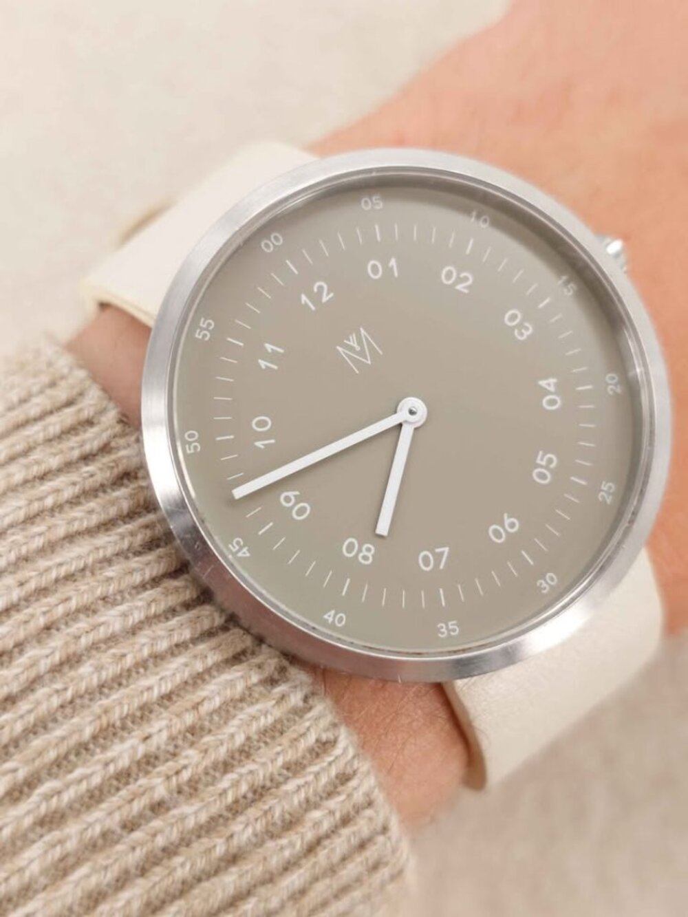 Maven Watches Minimalist Watch Smoke Green Off-White 40mm Swiss Quartz Sapphire